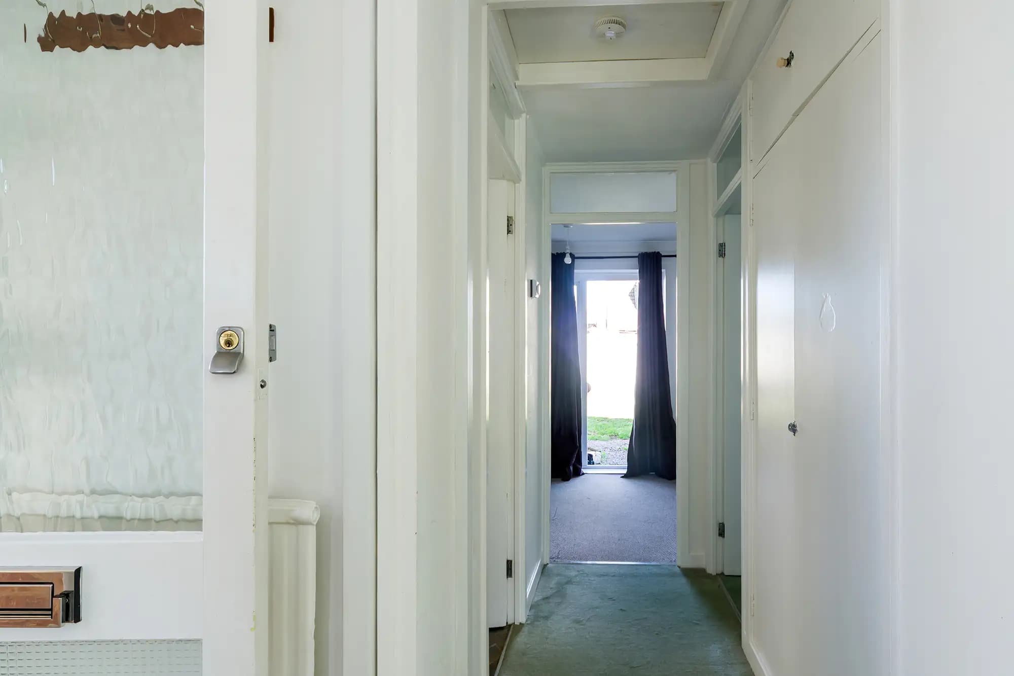 property photo 21 of 33