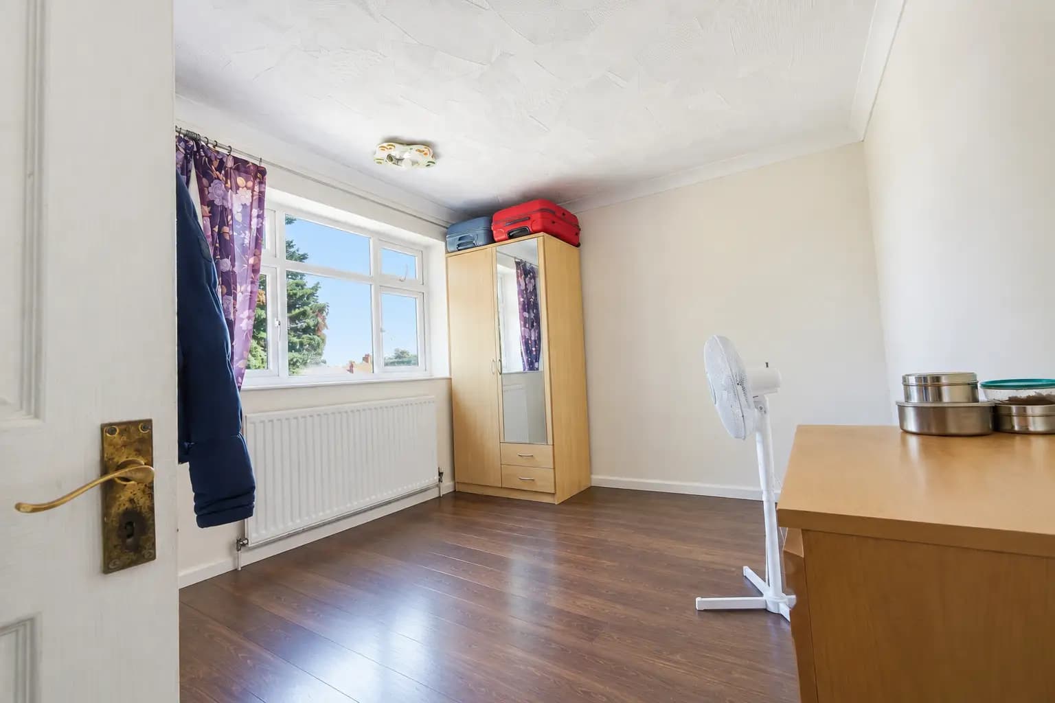 property photo 9 of 17