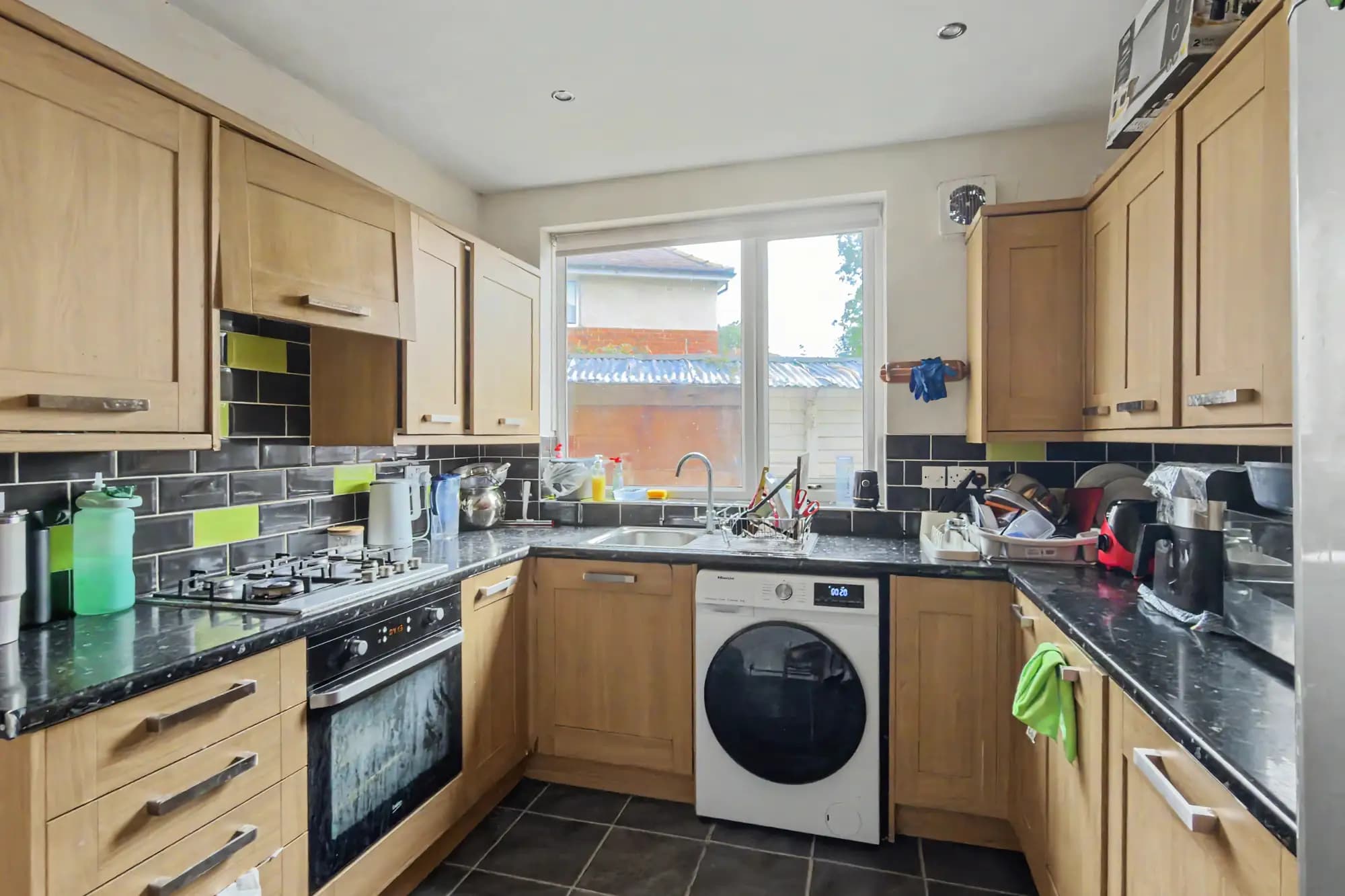 property photo 5 of 22