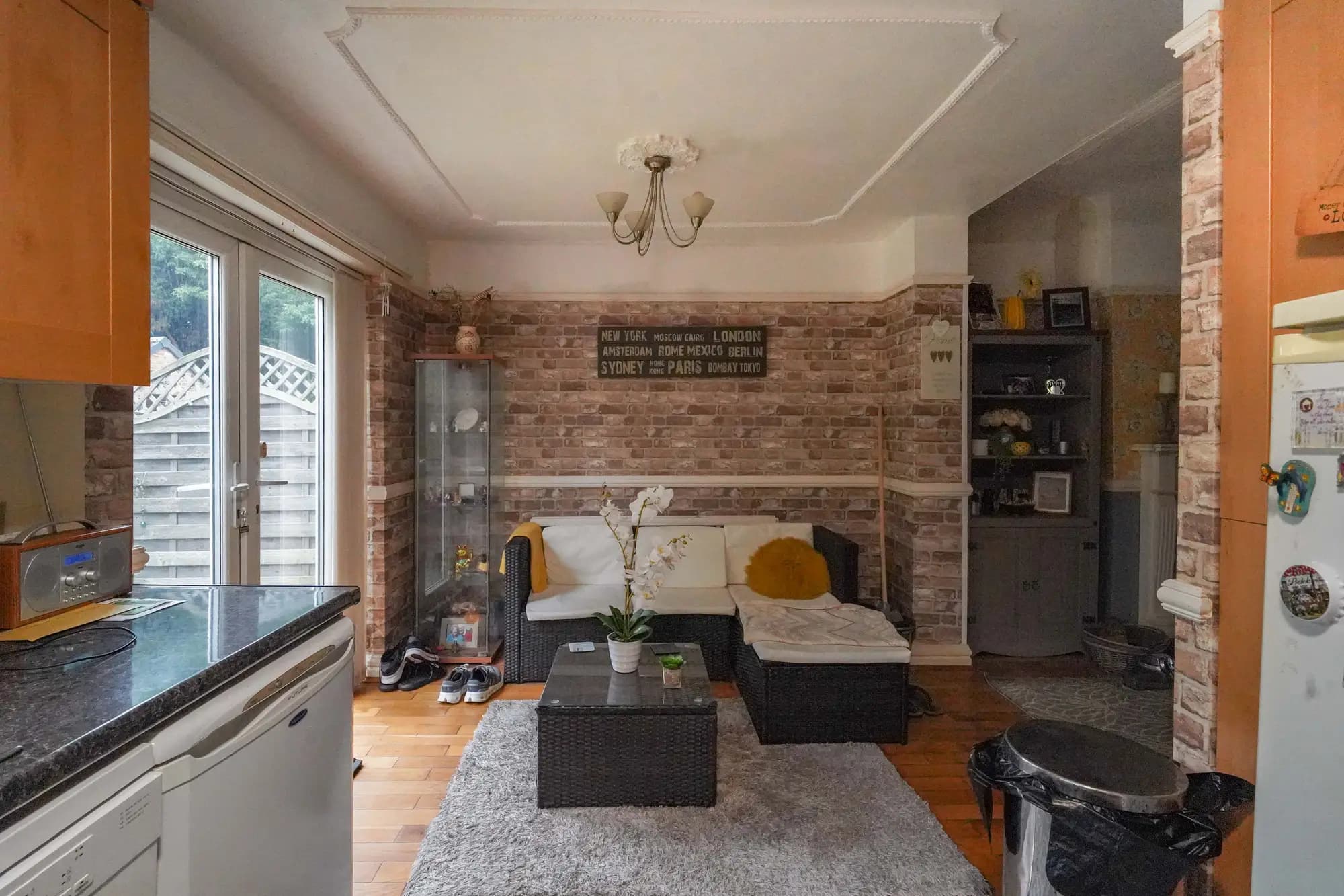 property photo 6 of 21