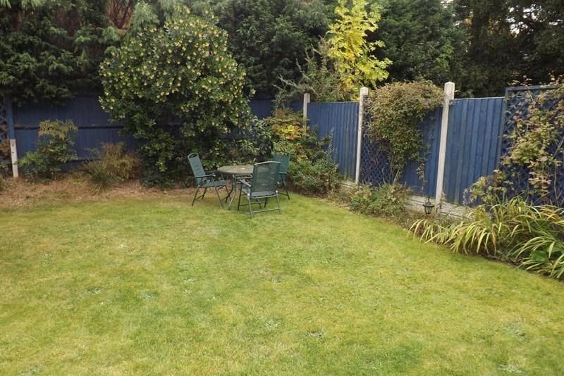property photo 10 of 11