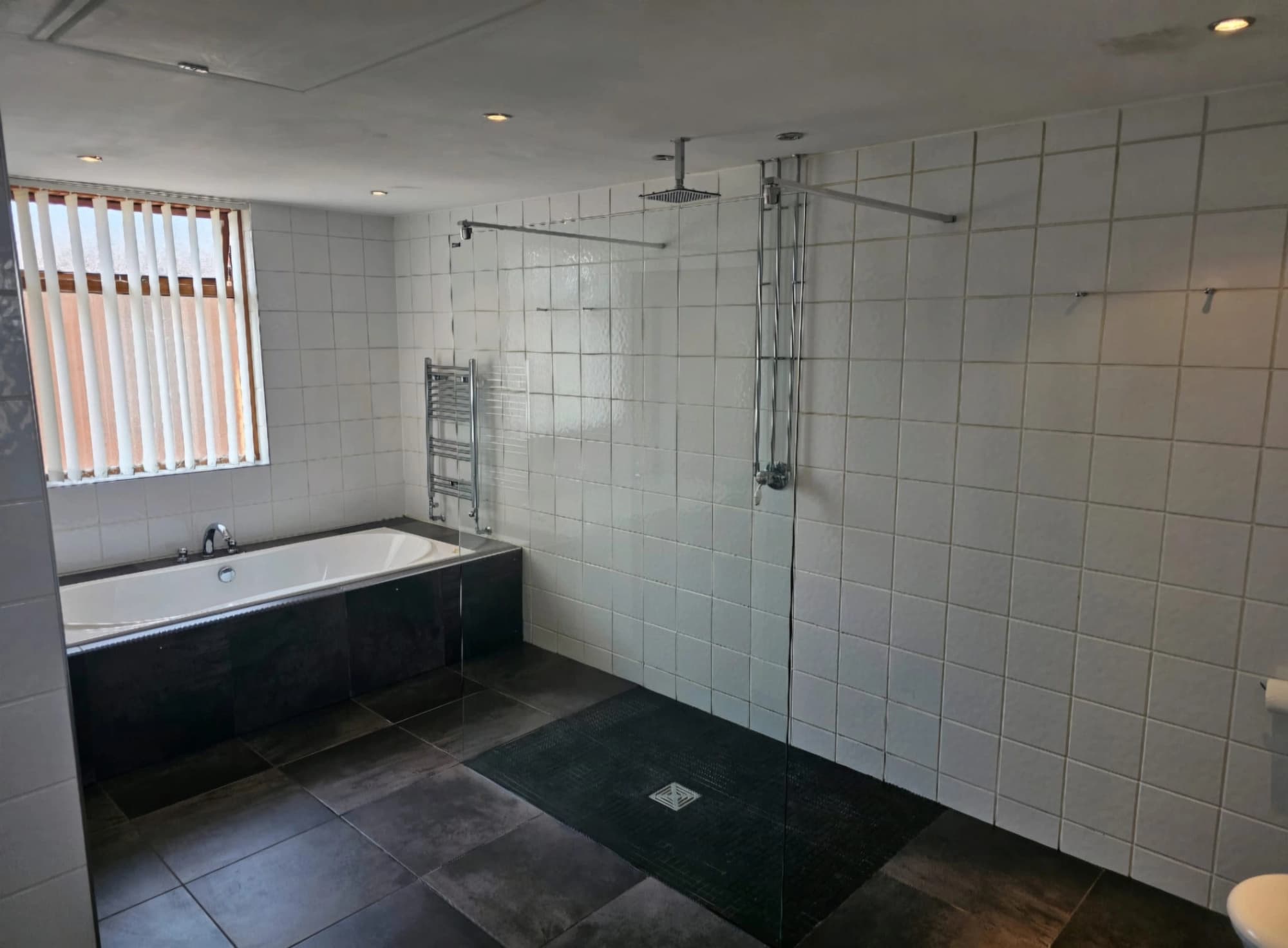 property photo 10 of 15
