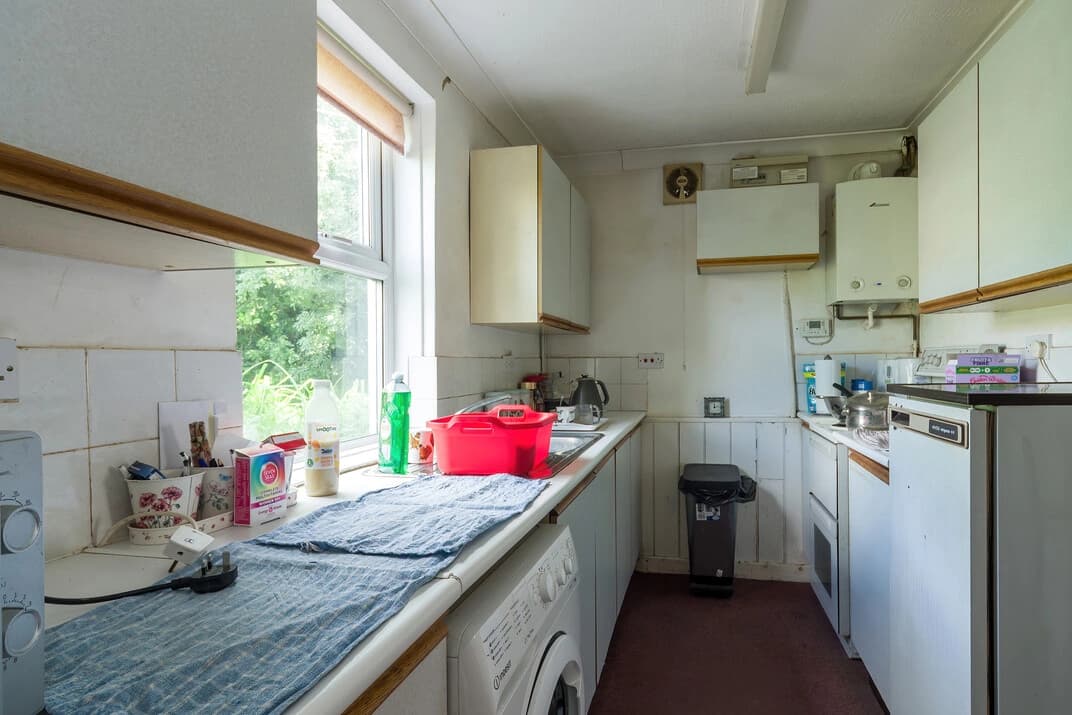 property photo 6 of 21