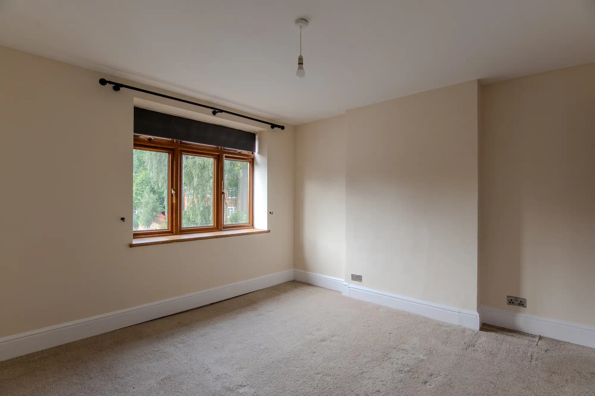 property photo 11 of 24