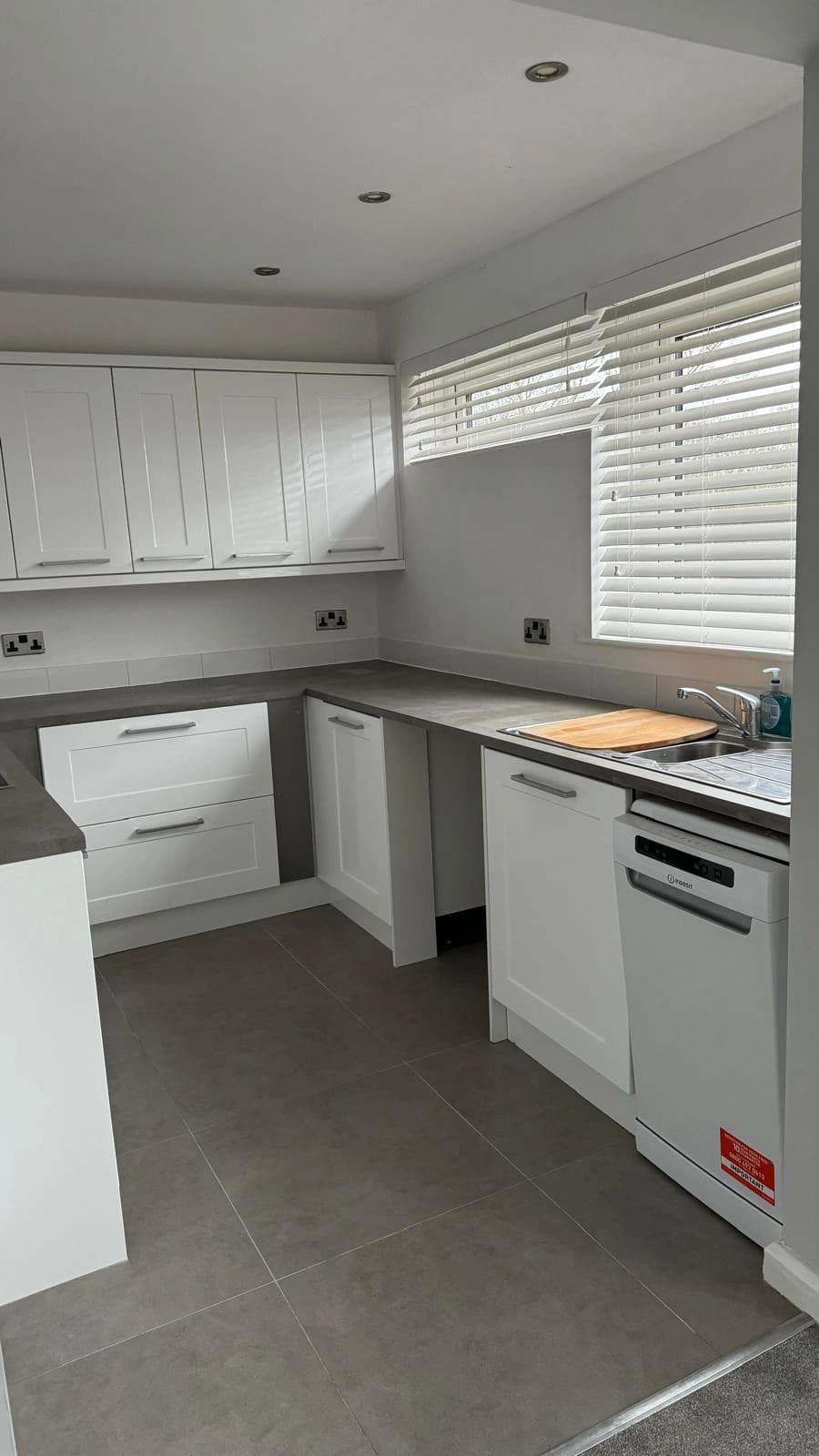 property photo 6 of 20