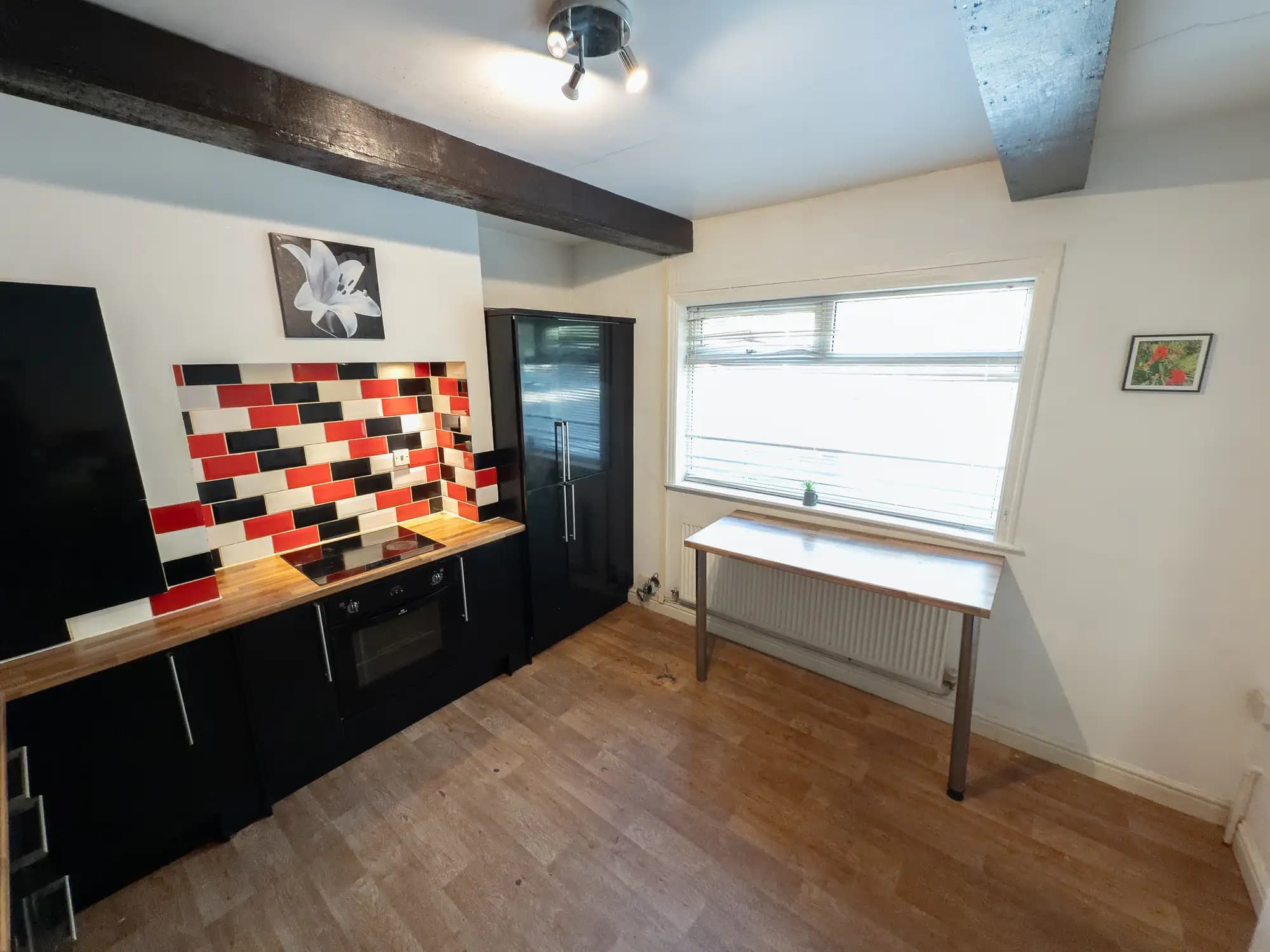 property photo 14 of 42