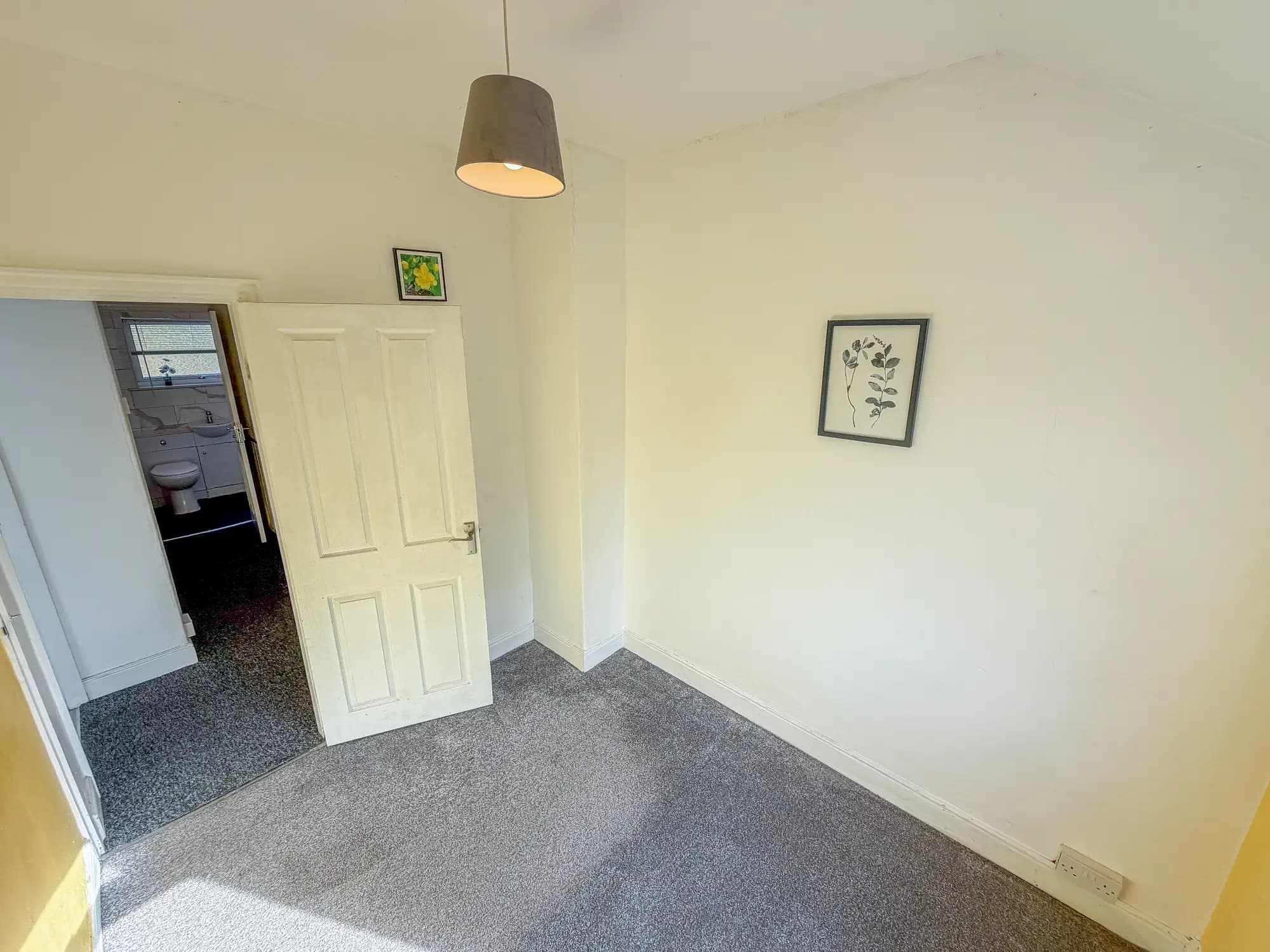 property photo 23 of 42