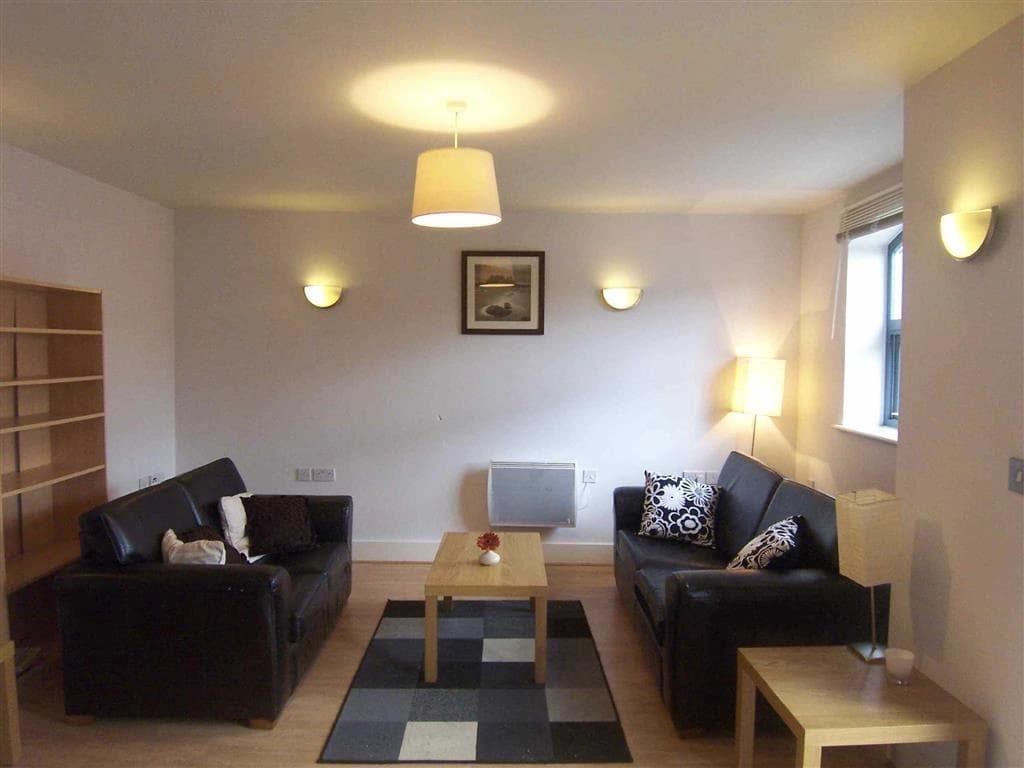 property photo 6 of 6