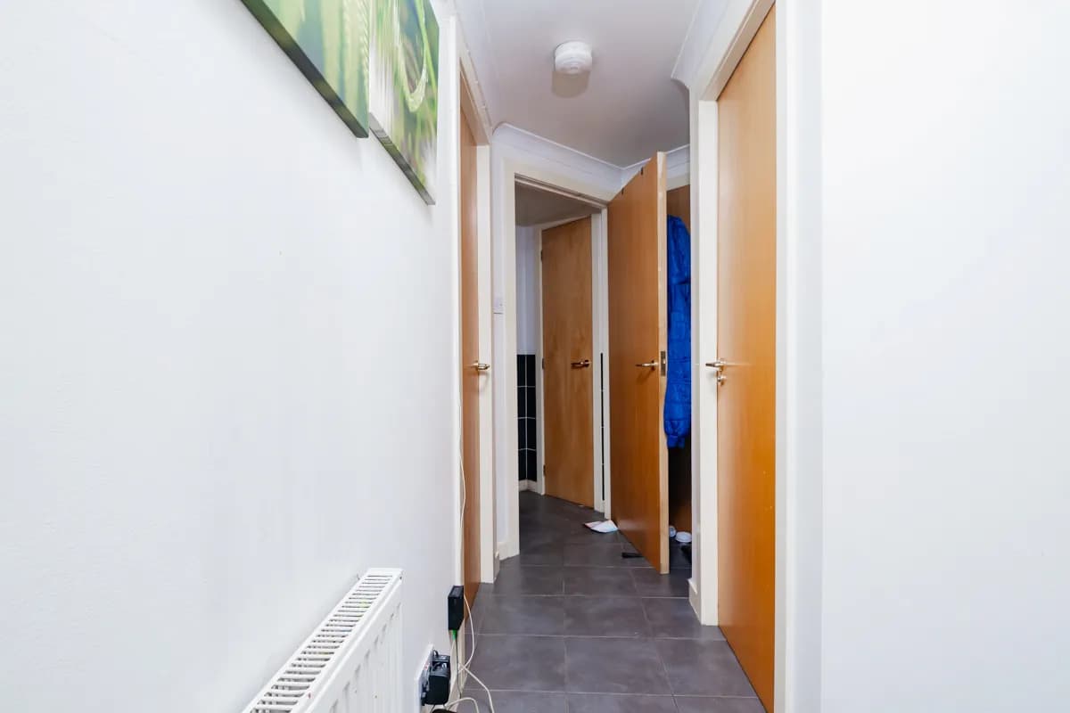 property photo 15 of 18
