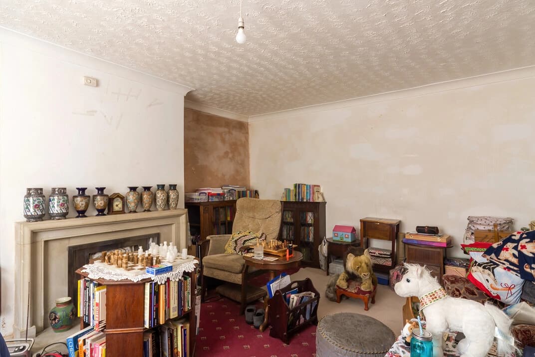 property photo 3 of 21