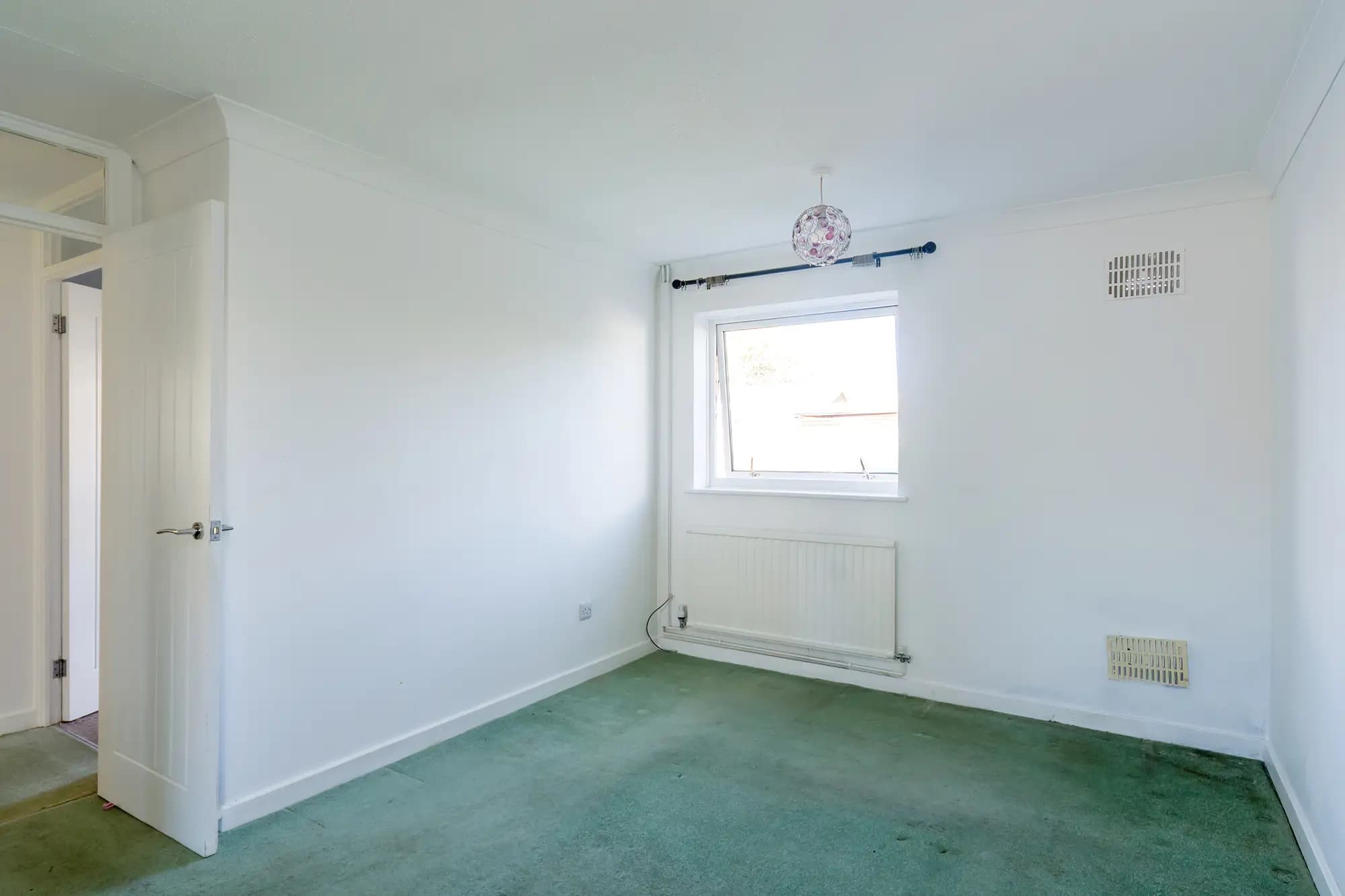 property photo 14 of 33