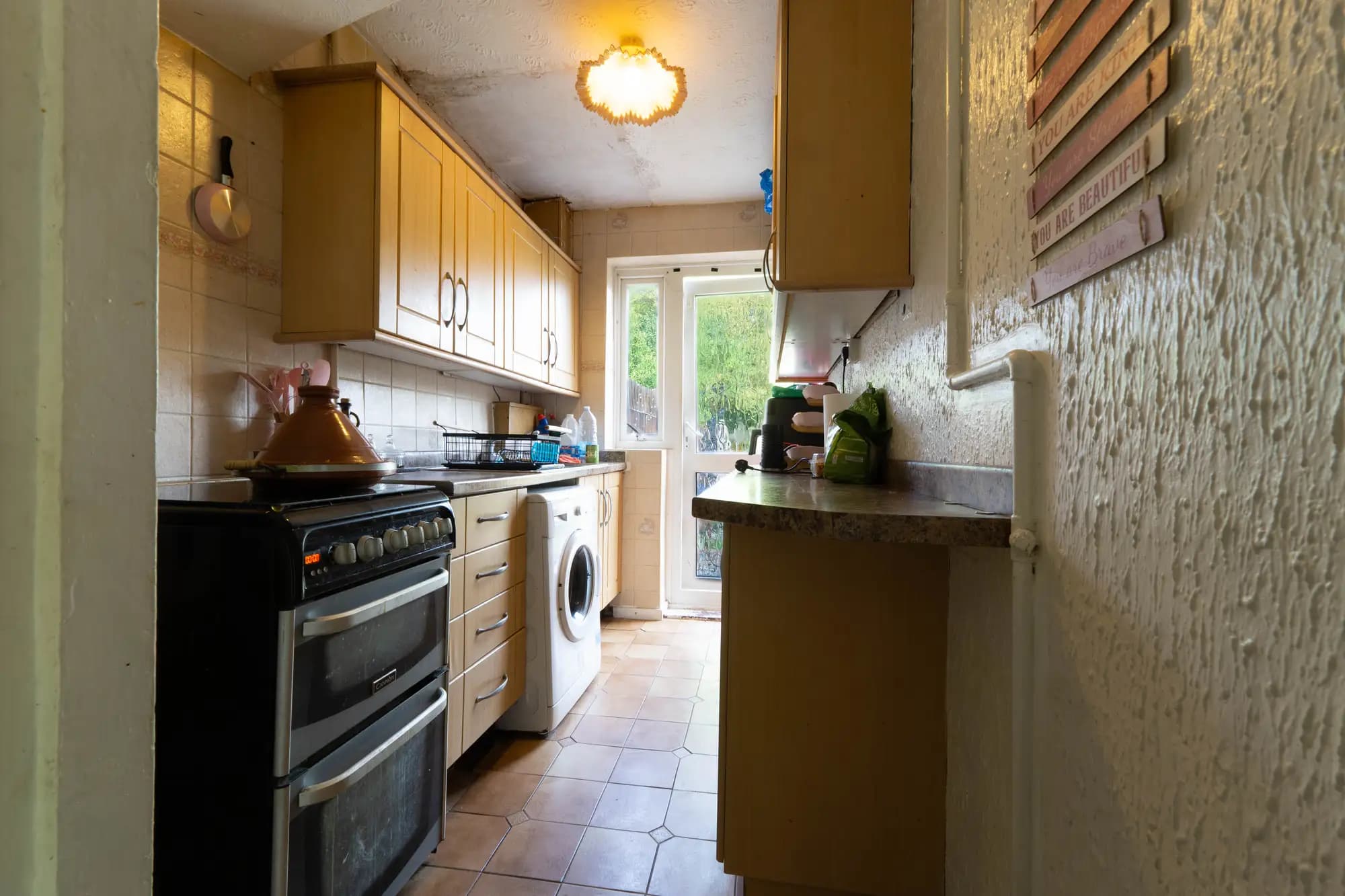property photo 4 of 15