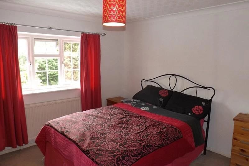 property photo 6 of 11