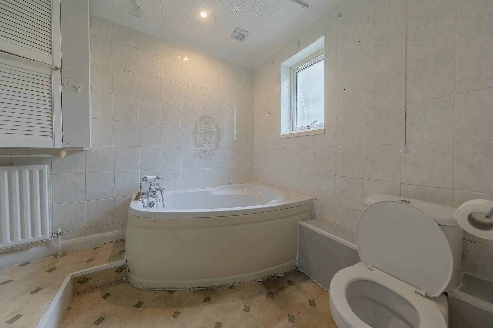 property photo 11 of 35