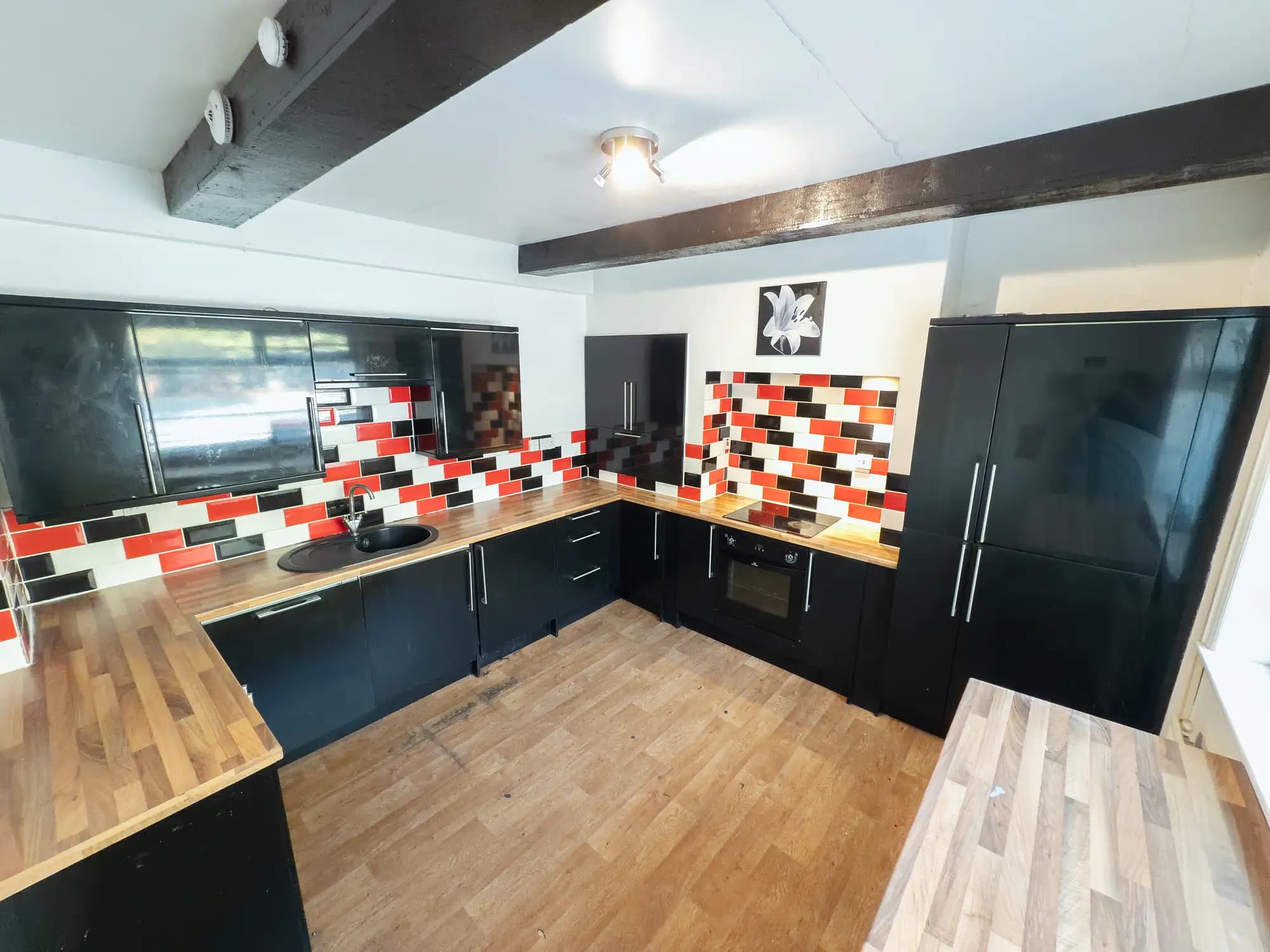 property photo 13 of 42