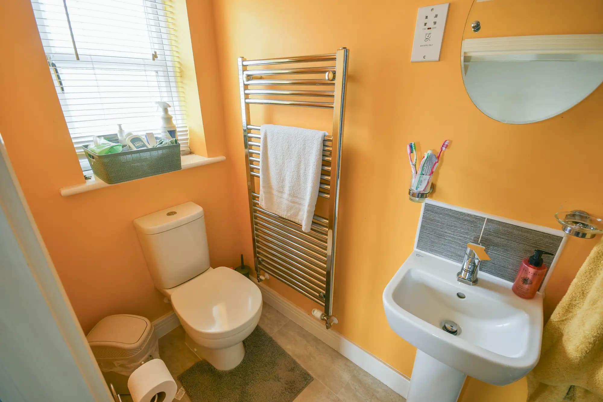 property photo 10 of 25