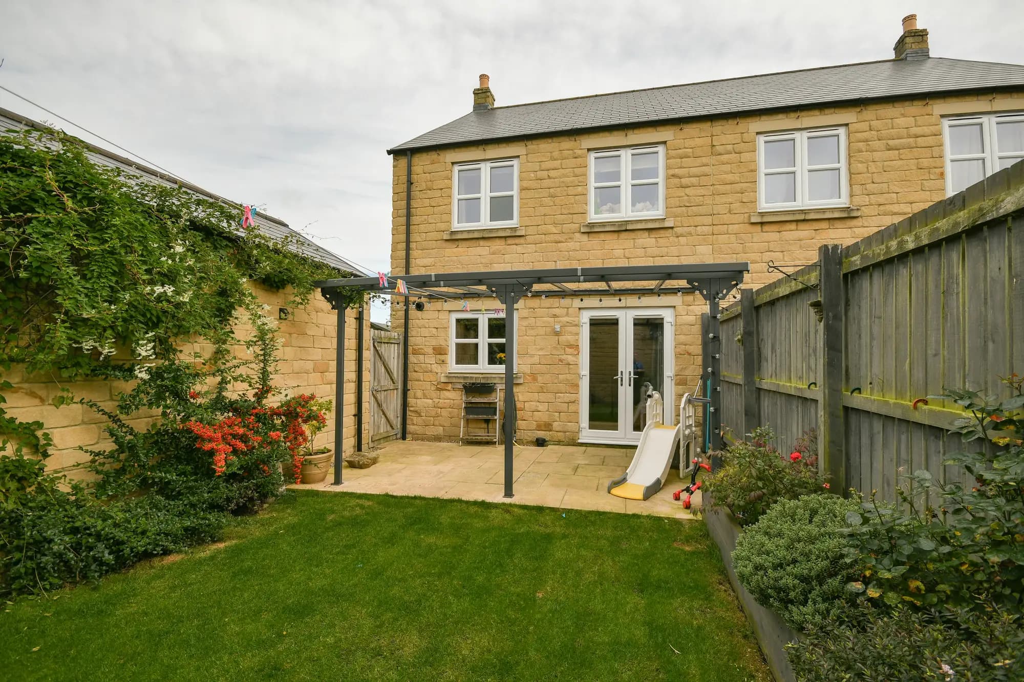 property photo 23 of 25