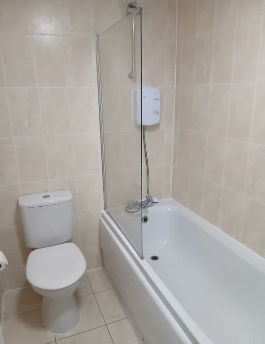 property photo 7 of 12