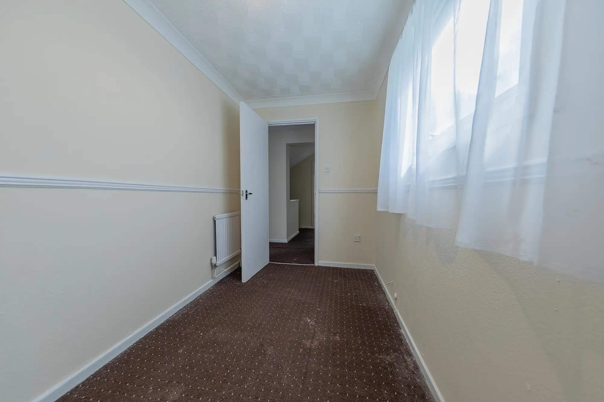 property photo 21 of 35