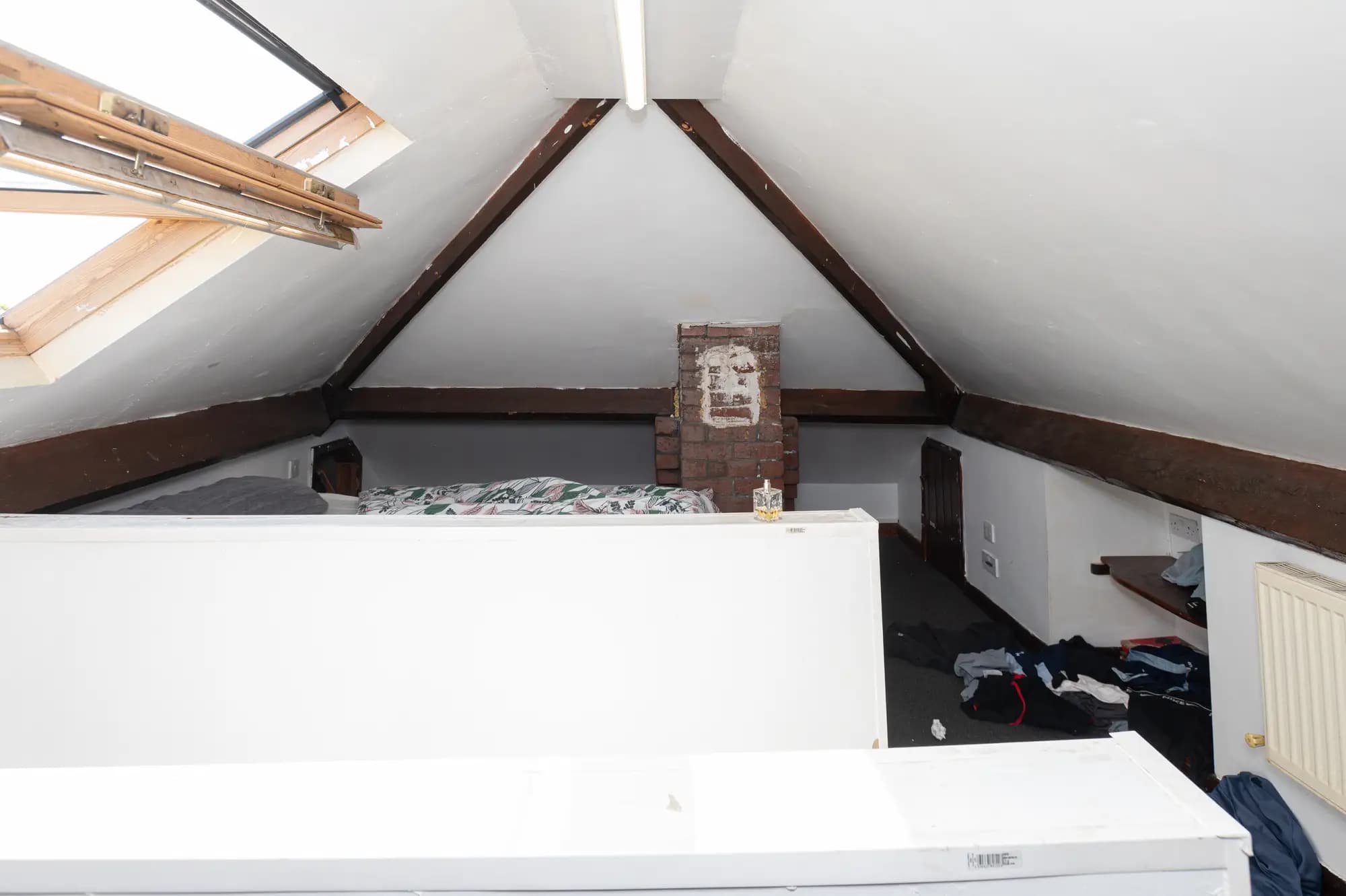 property photo 20 of 32