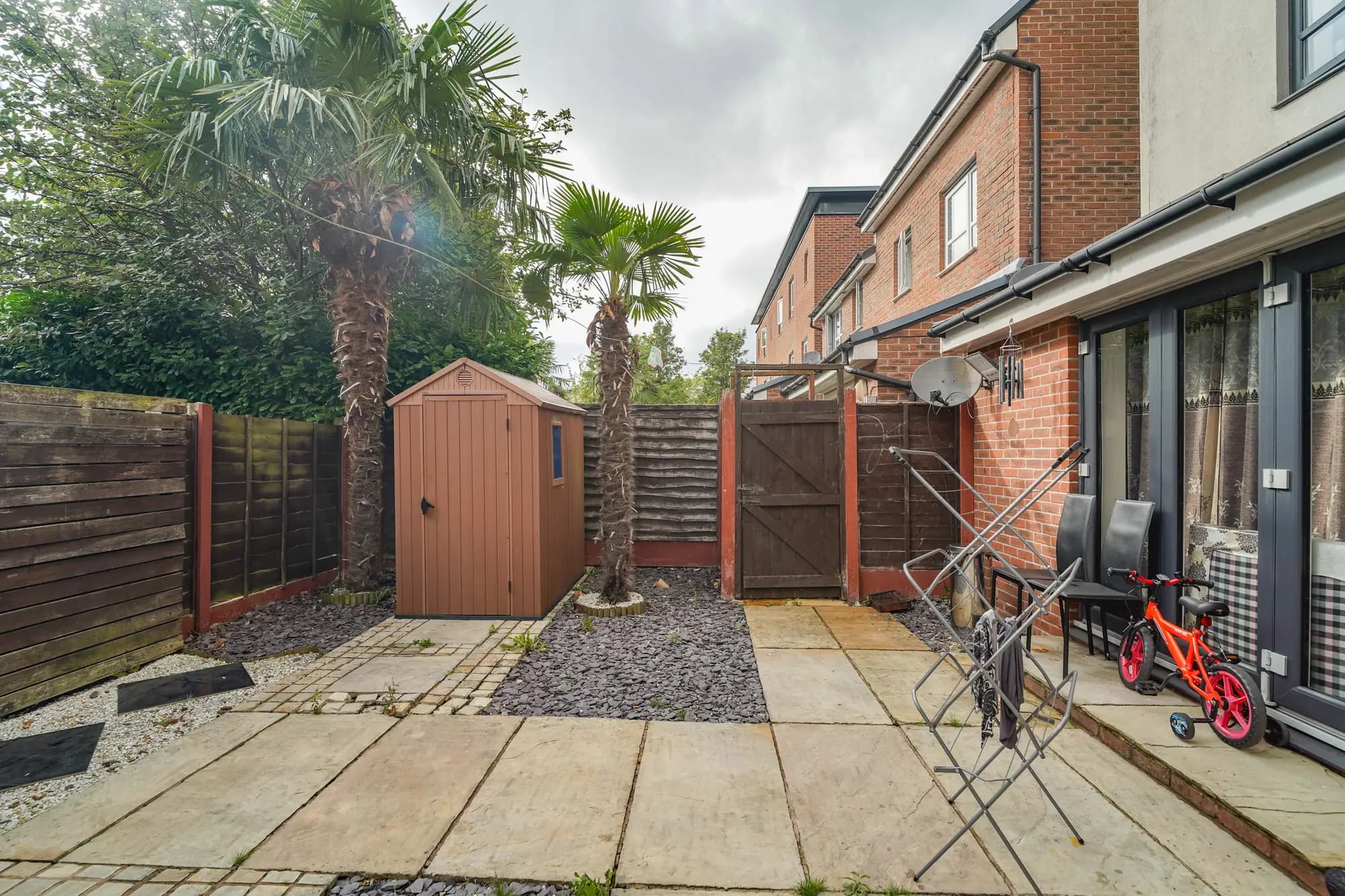 property photo 23 of 25
