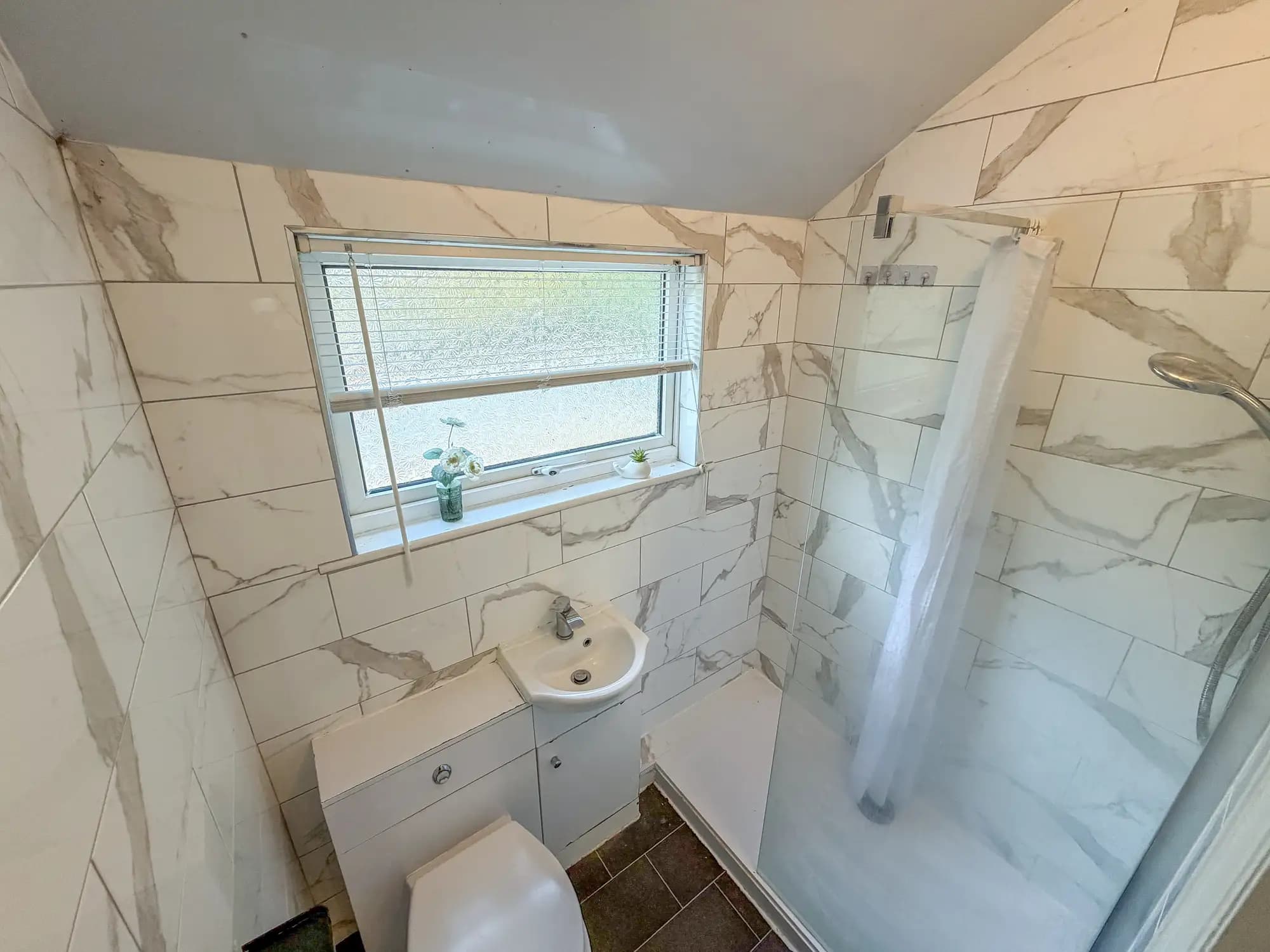 property photo 15 of 42