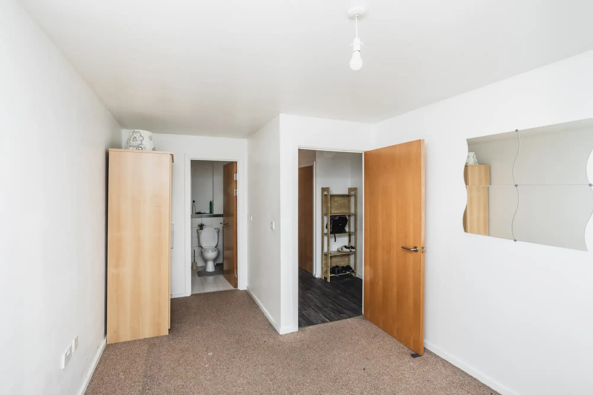 property photo 20 of 33