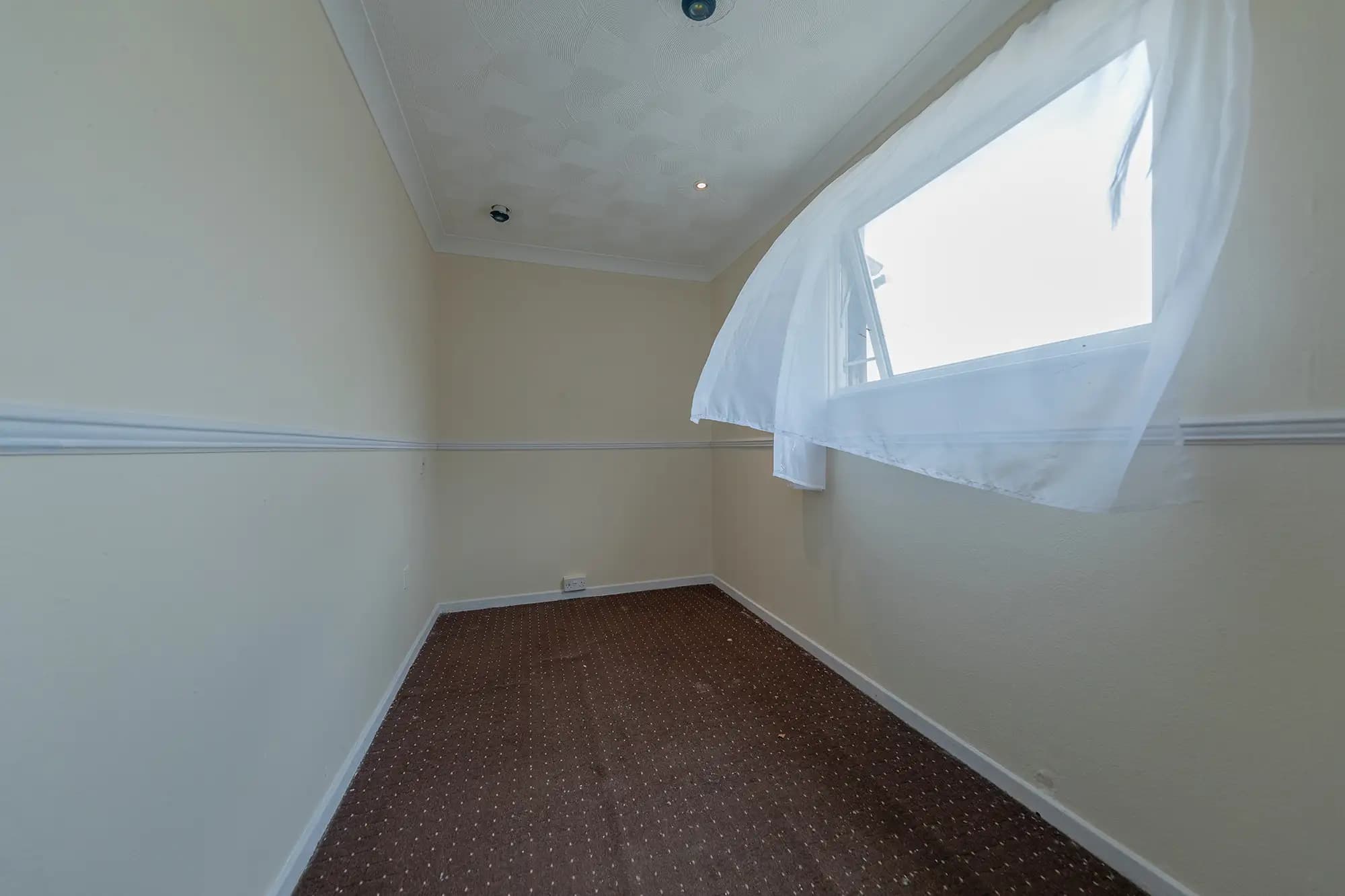 property photo 22 of 35