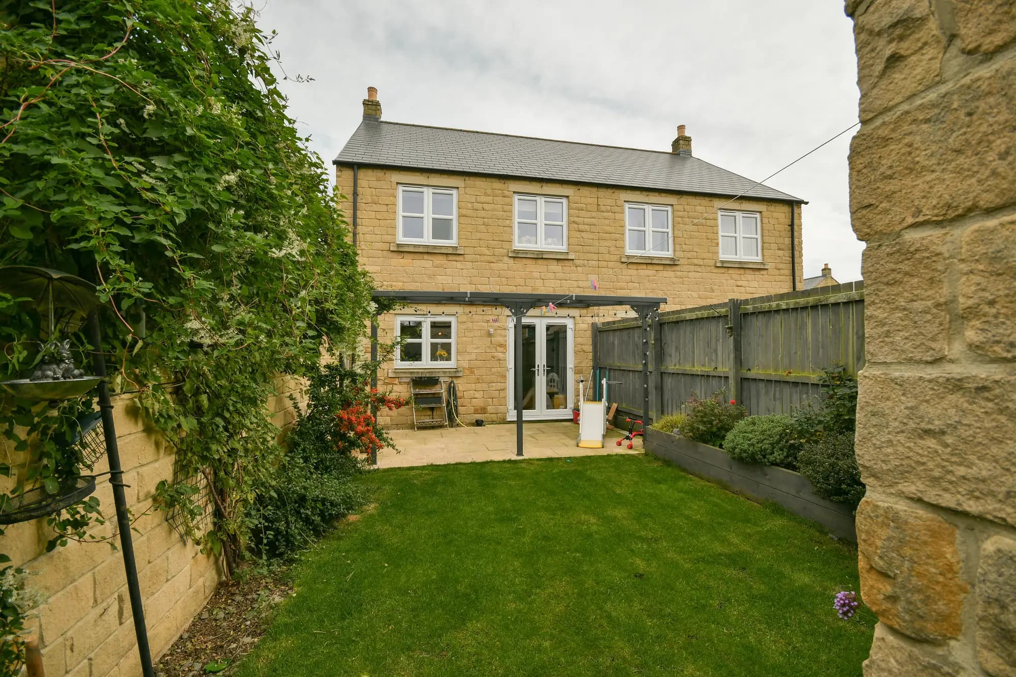 property photo 21 of 25