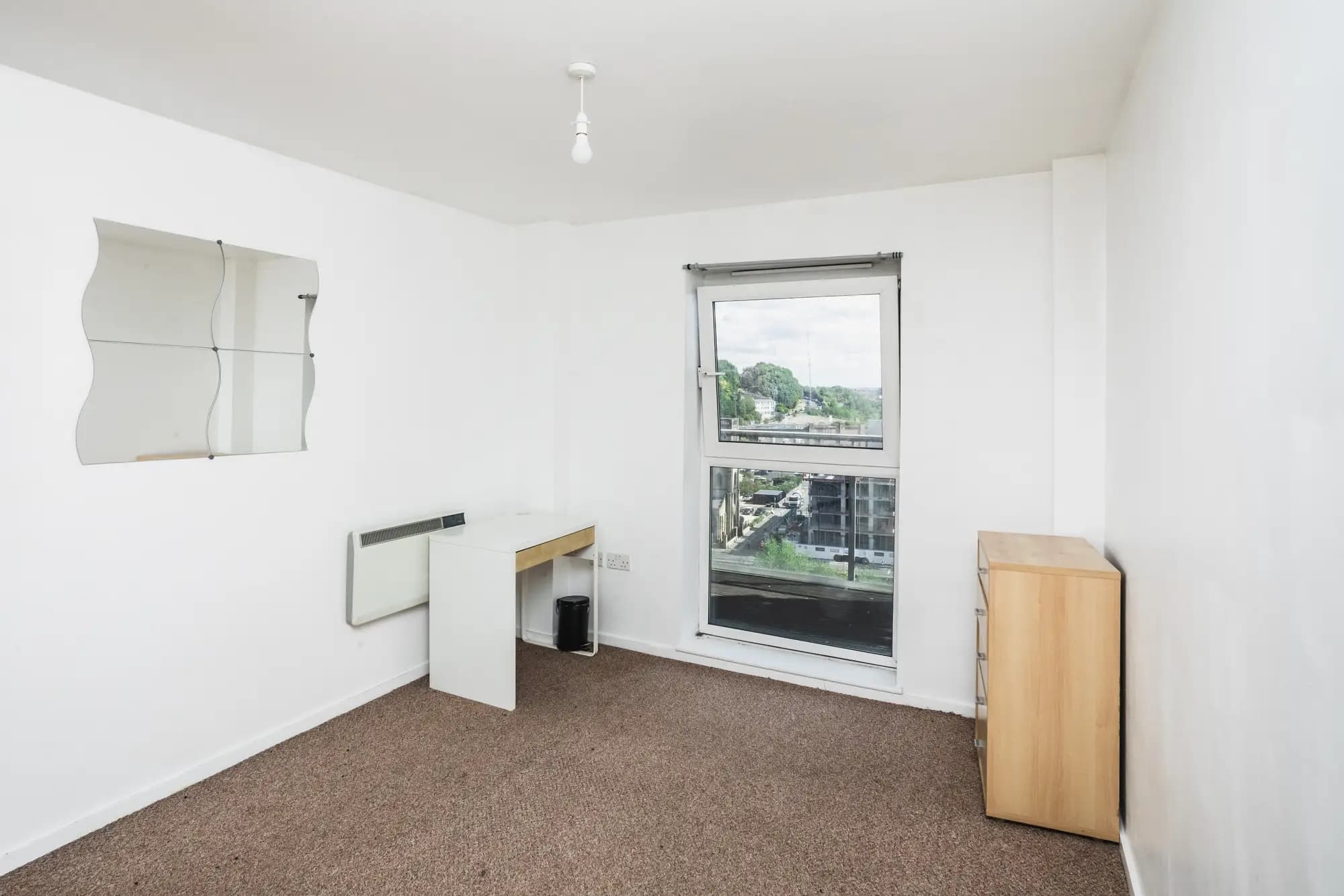 property photo 19 of 33