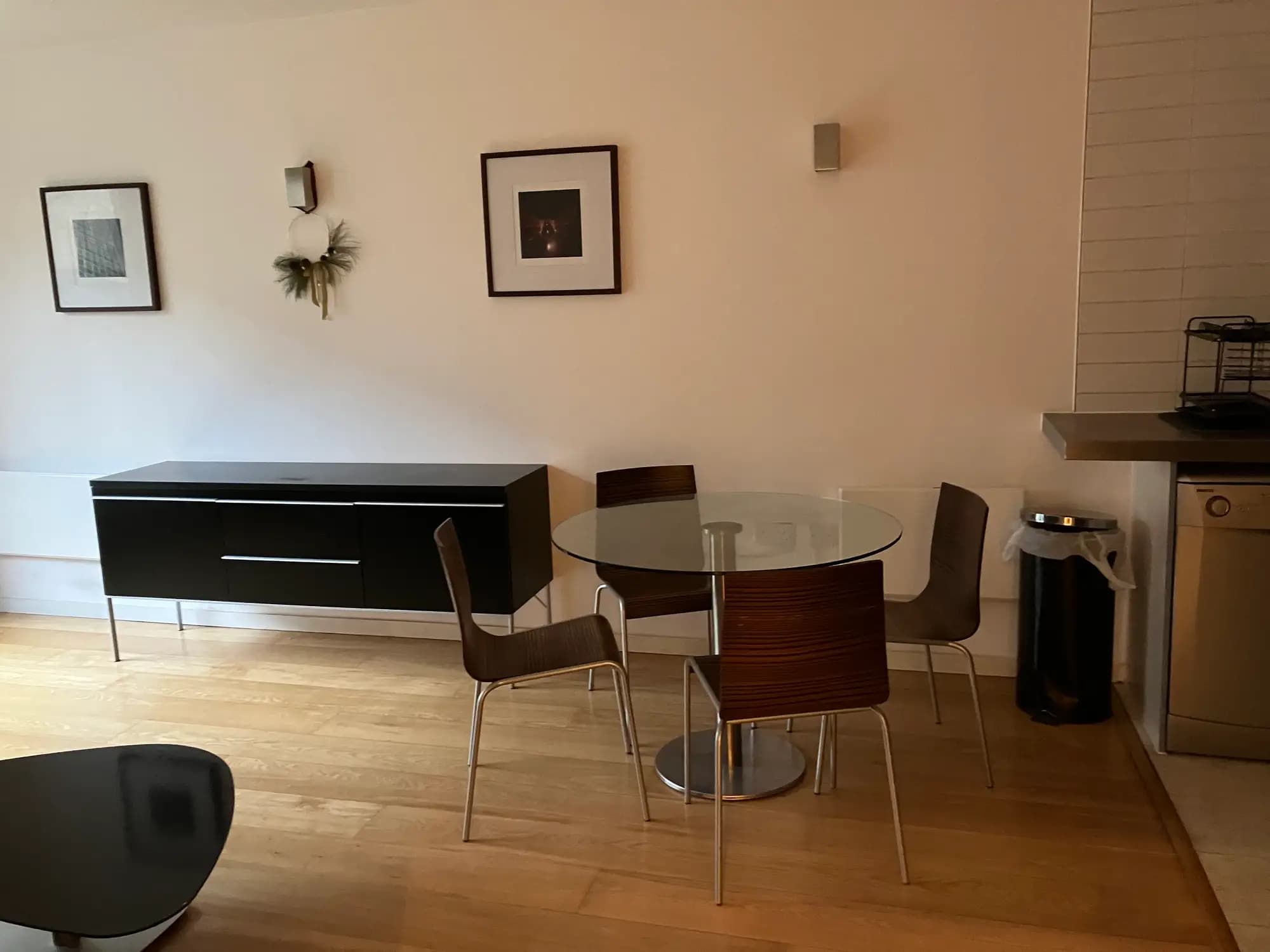 property photo 4 of 15