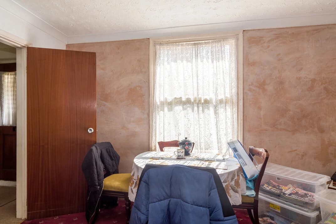 property photo 5 of 21
