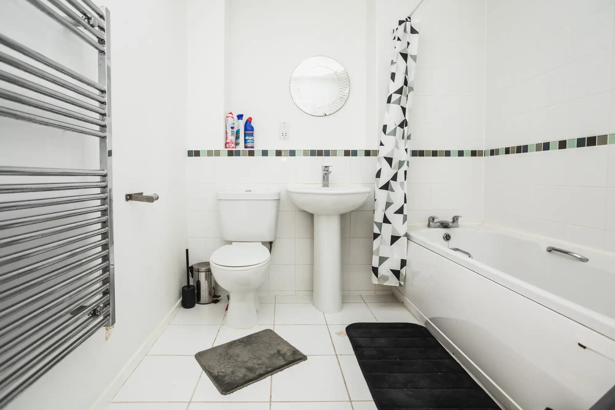 property photo 9 of 33