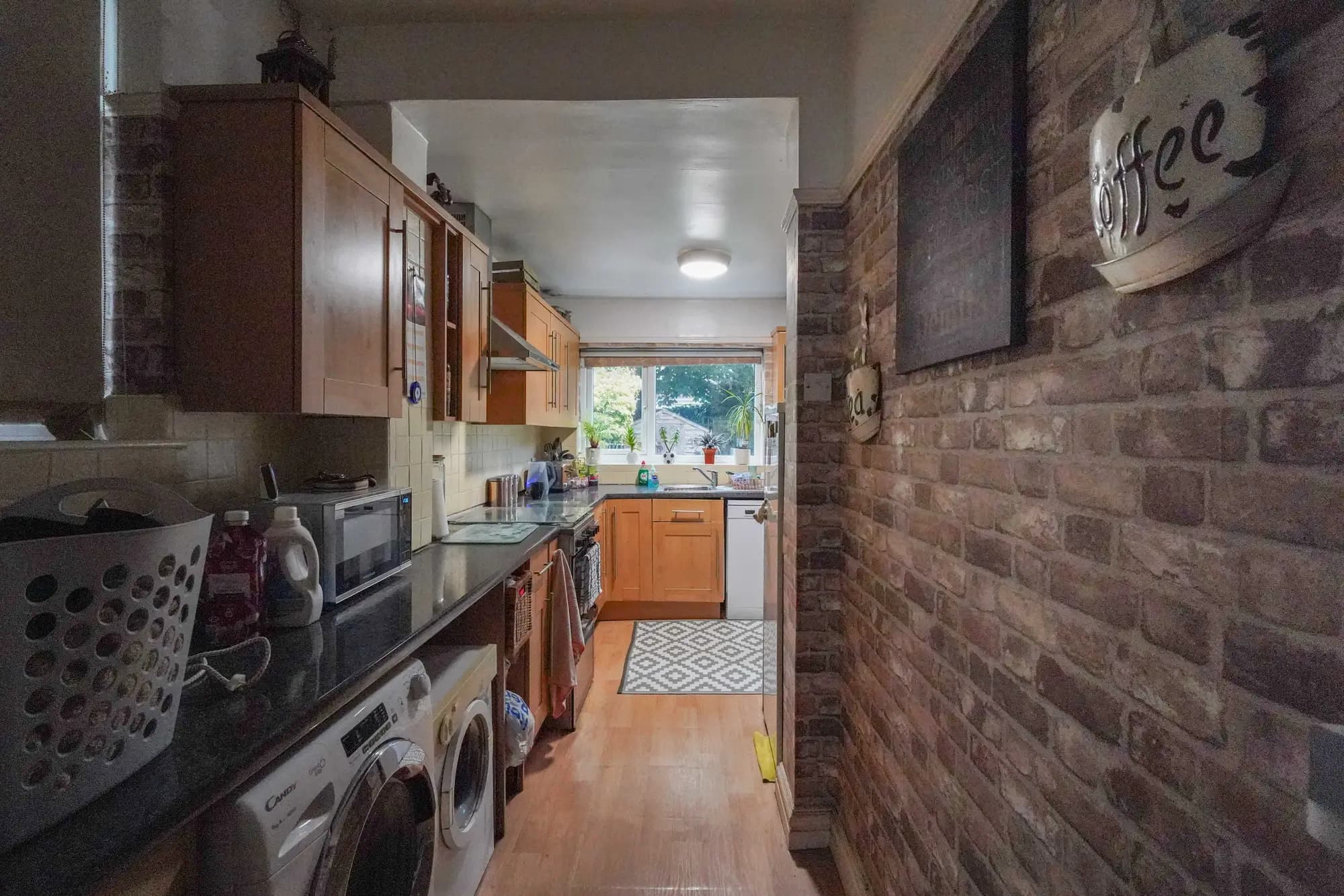 property photo 5 of 21