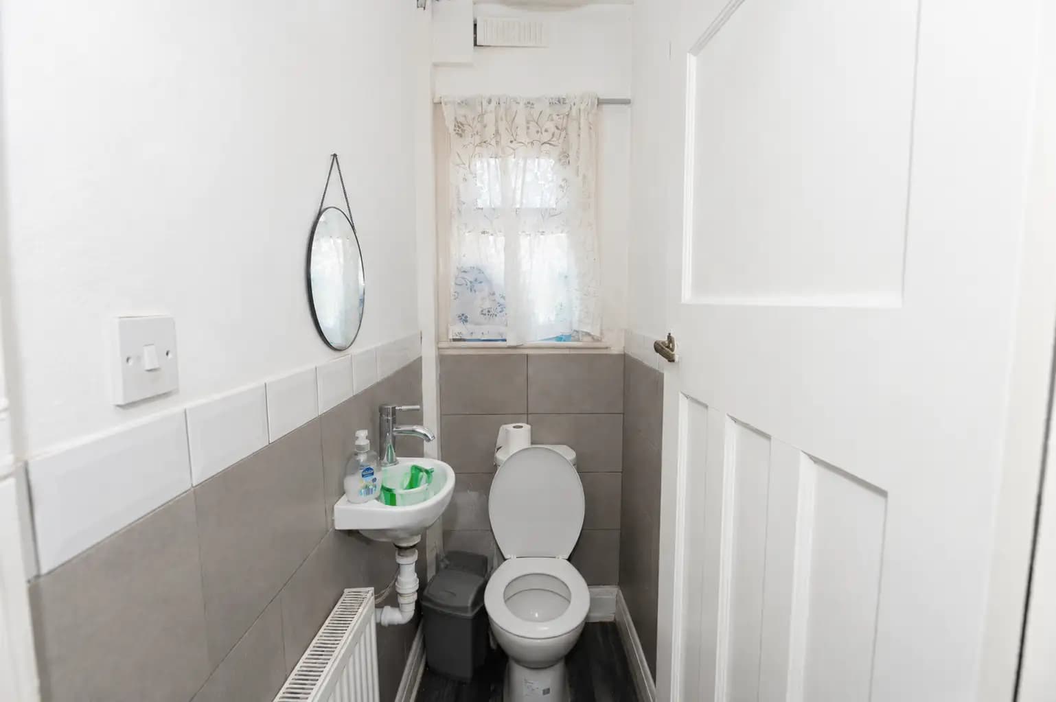 property photo 10 of 32