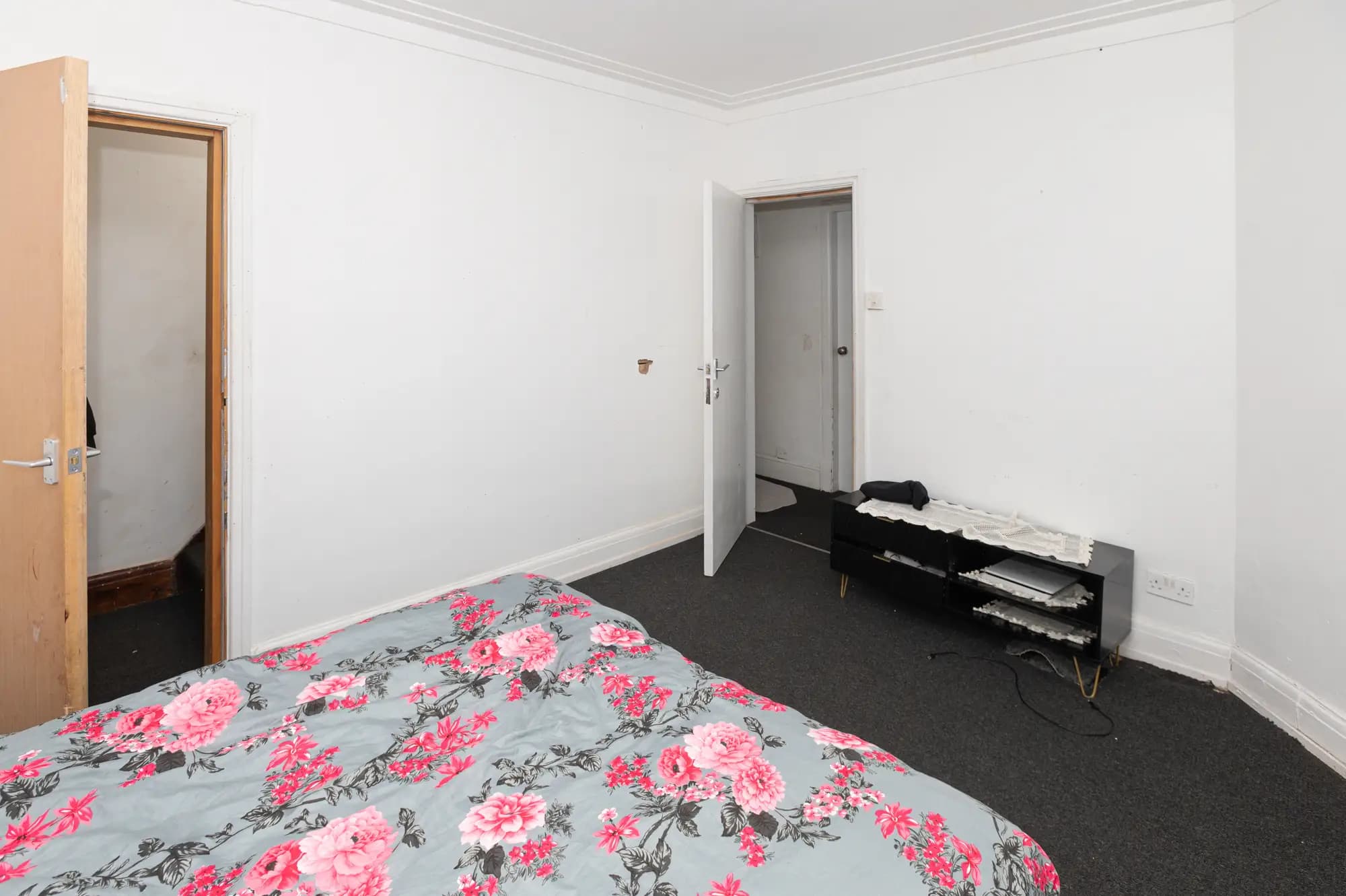 property photo 12 of 32