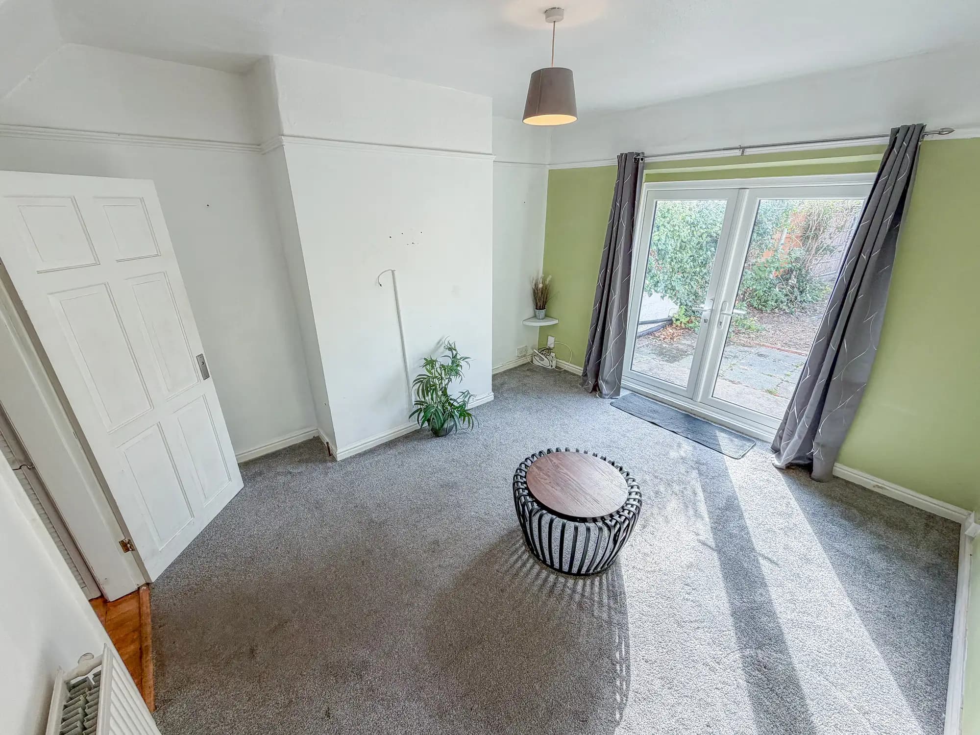 property photo 5 of 42