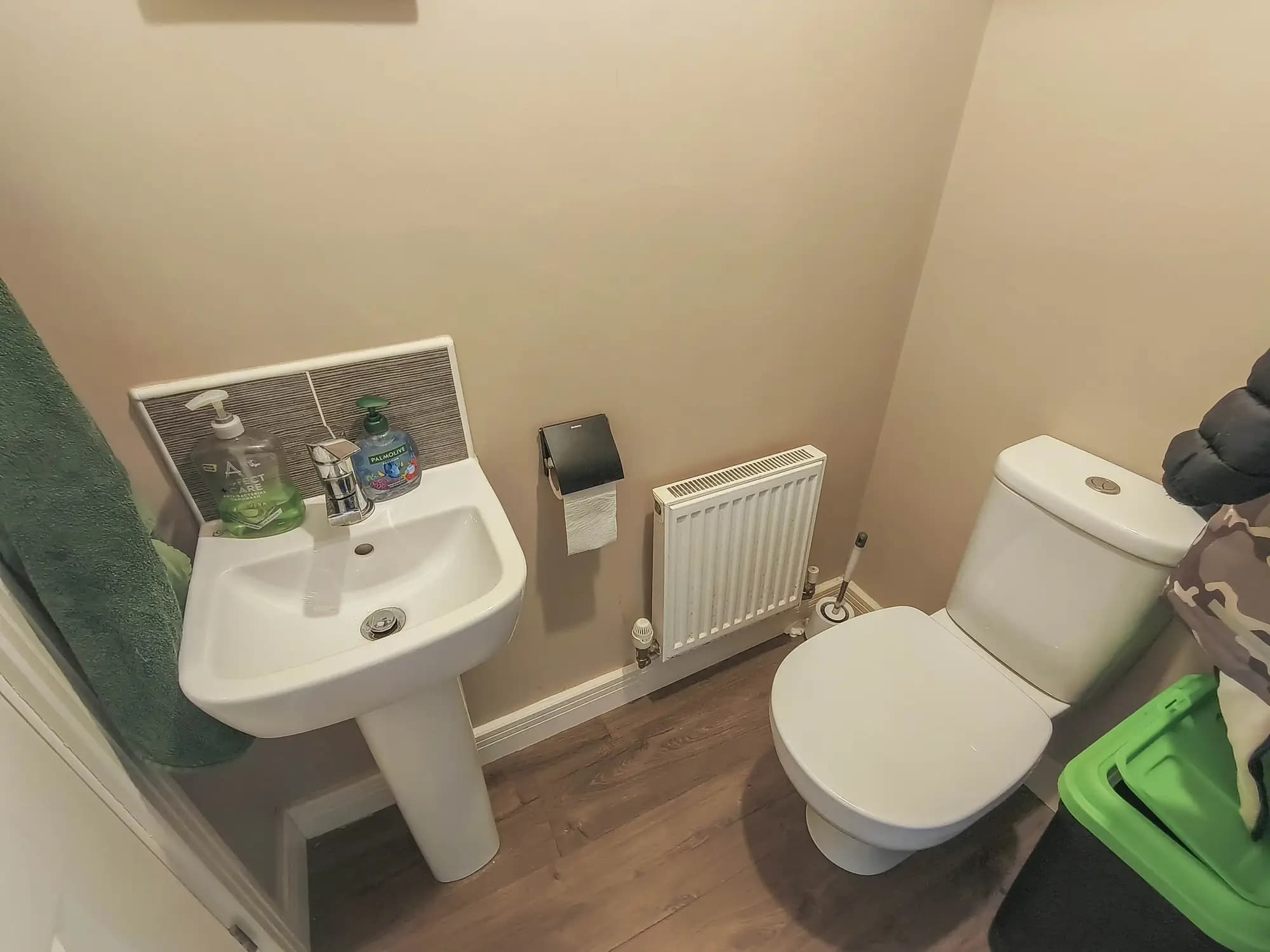 property photo 9 of 25