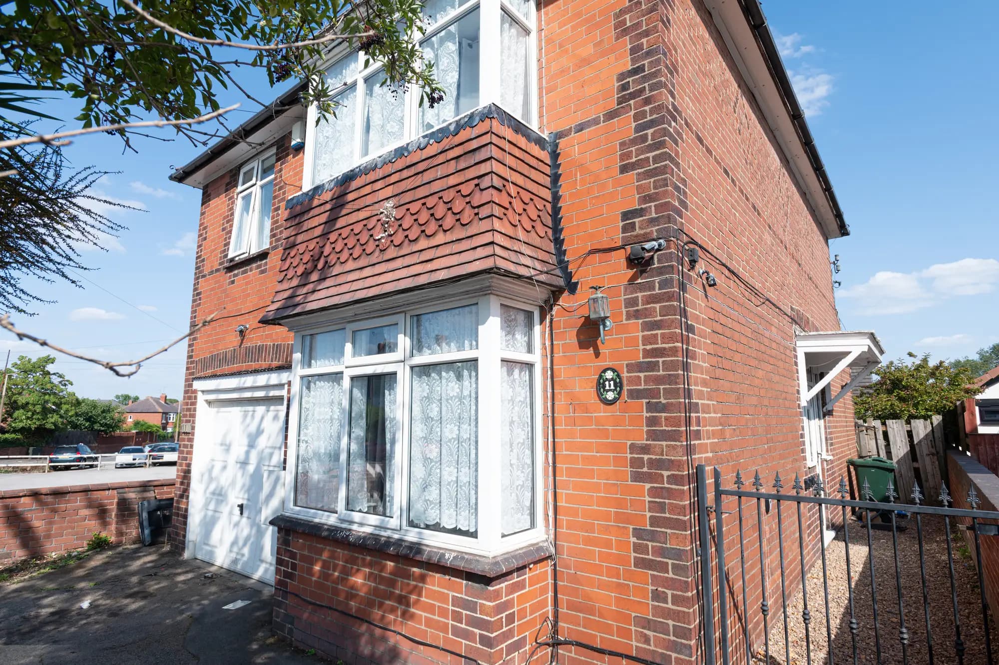 property photo 27 of 32