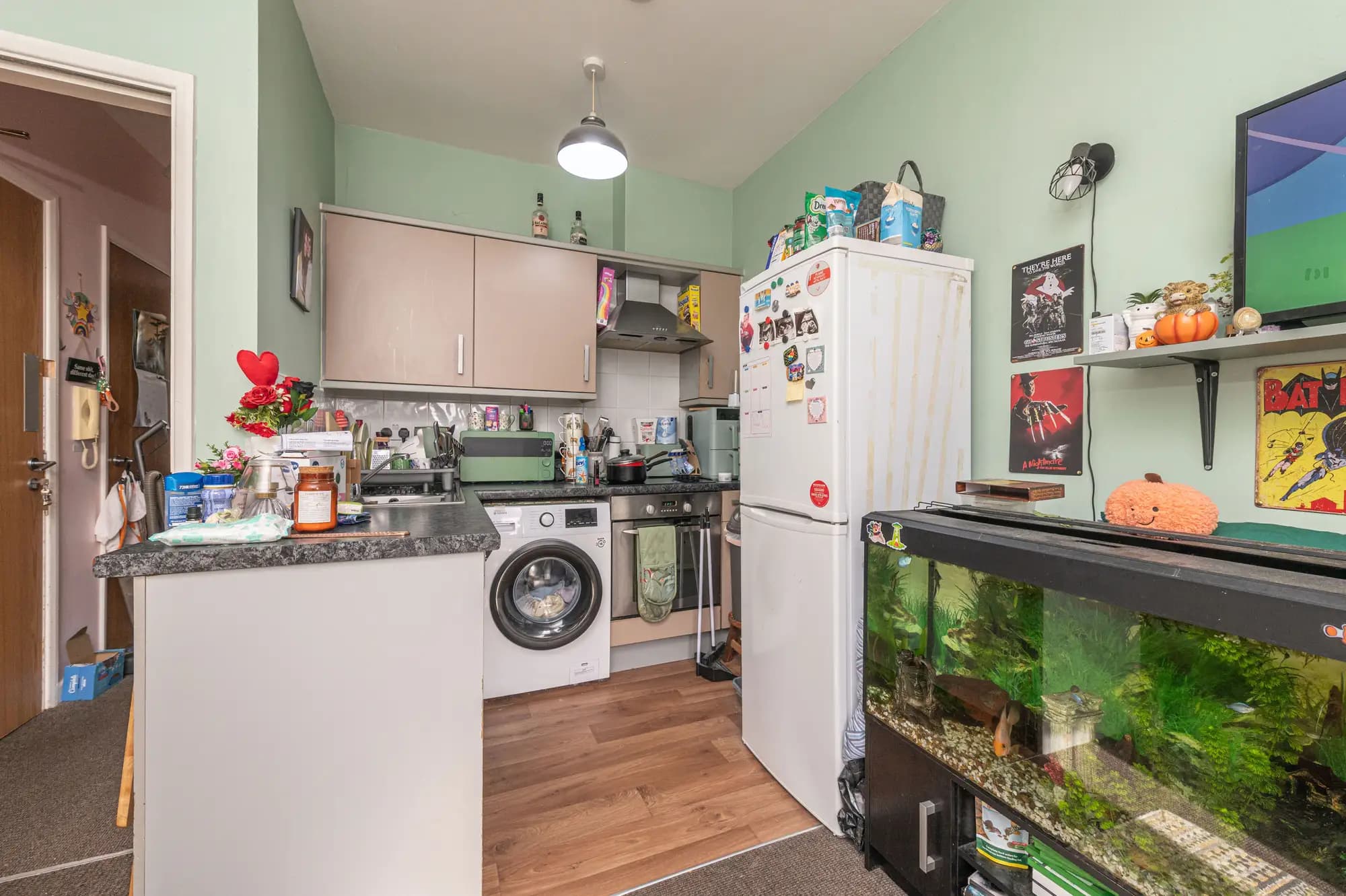 property photo 6 of 14