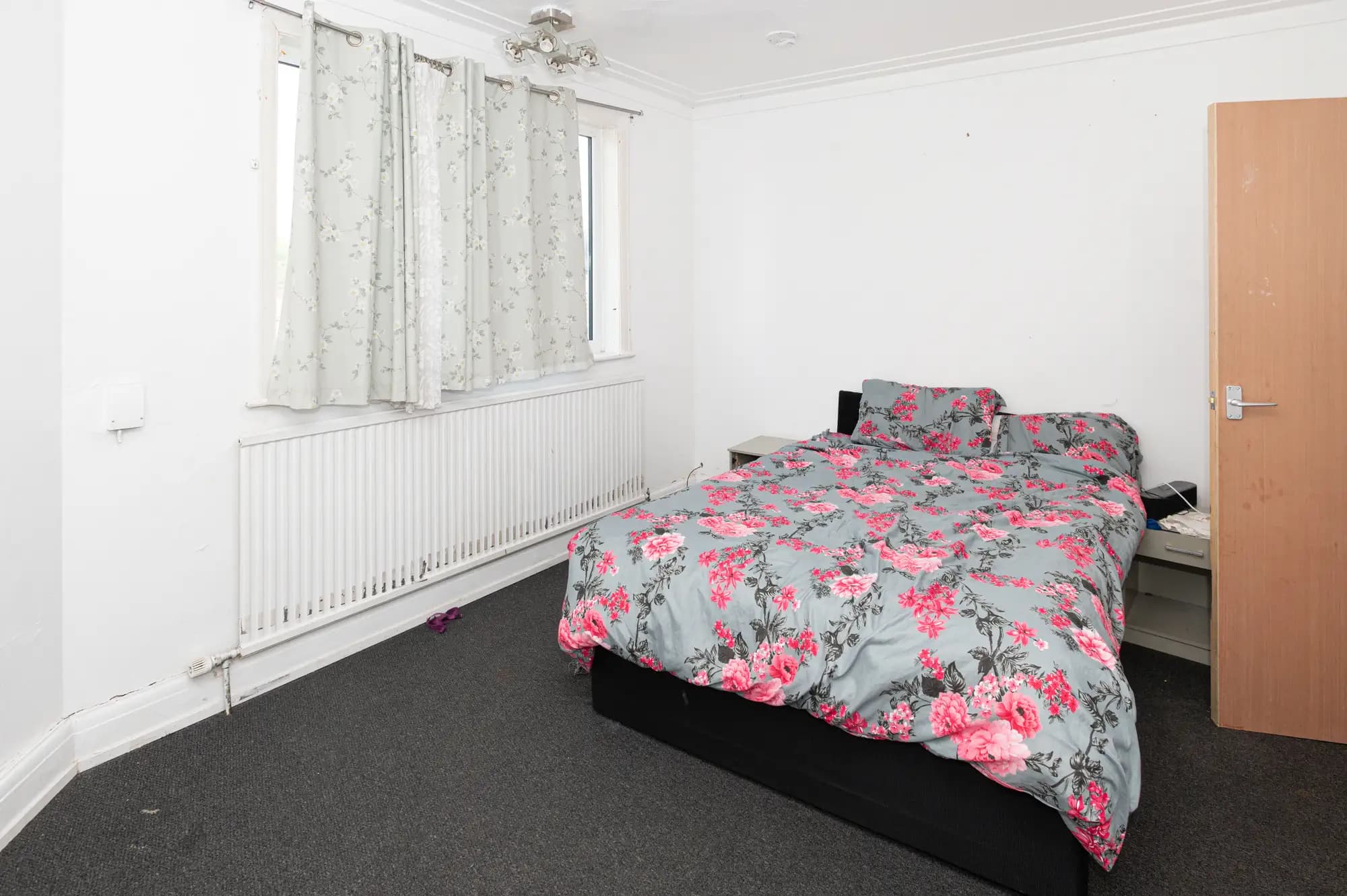 property photo 11 of 32