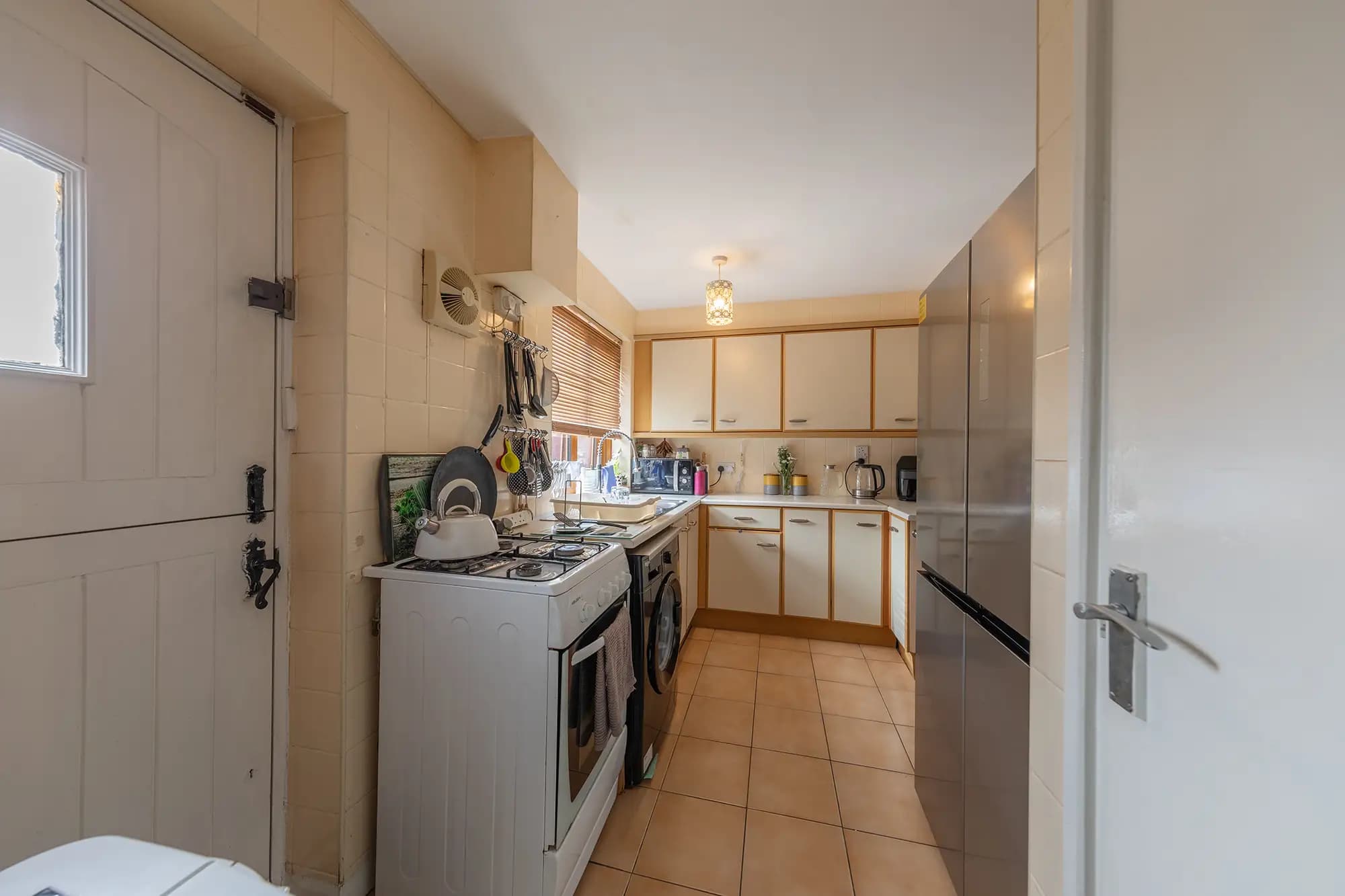 property photo 6 of 25
