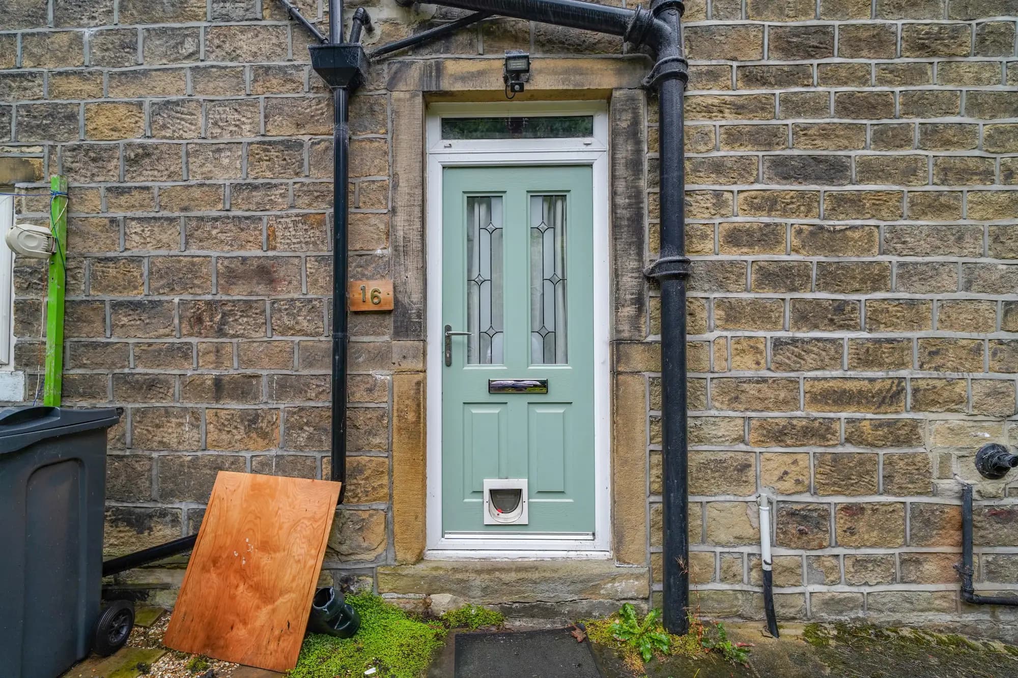 property photo 15 of 16